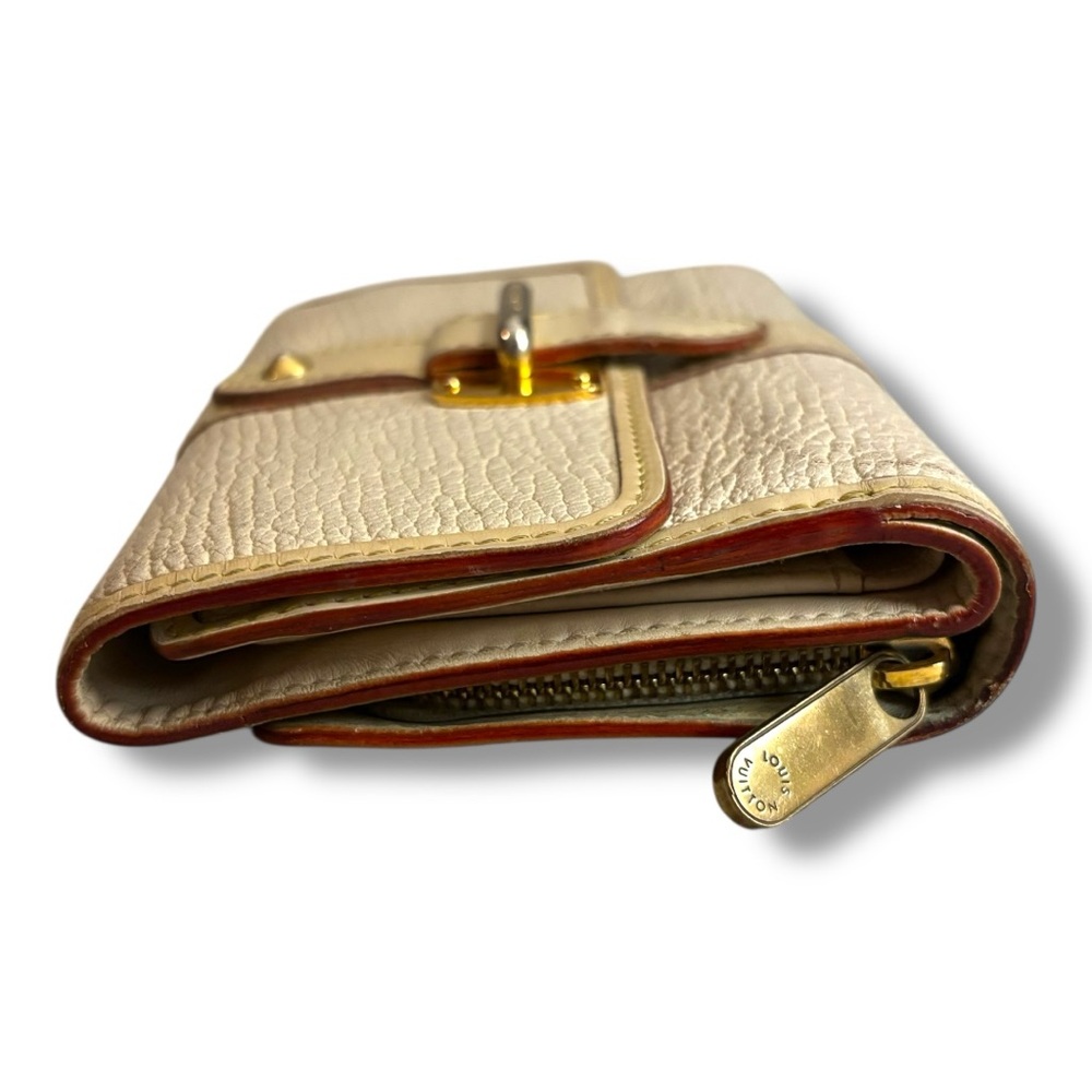 Louis Vuitton Suhali Leather Wallet with Gold Hardware - Picture 5 of 11